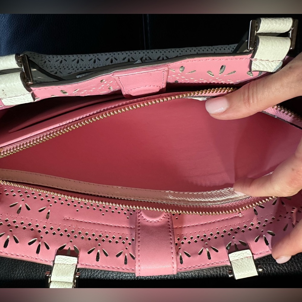 ✨ Kate Spade Leather Hayes Perf Tote Bright White / Bright Pink Interior NWOT 💕 - Picture 15 of 16